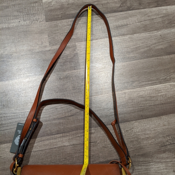 👜SOLD👜Vince Camuto 'Regan' leather crossbody - Picture 9 of 9